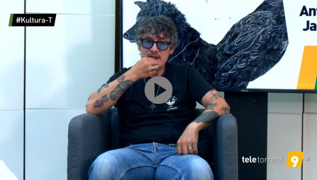 Antonio Jamás presenta Raíces II i la escritora Begoña Valero parla de Torrent Històrica
