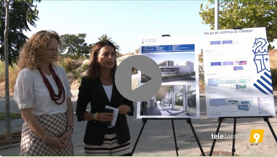 La consellera Nuria Martínez visita Torrent per a presentar el projecte del nou Palau de Justícia