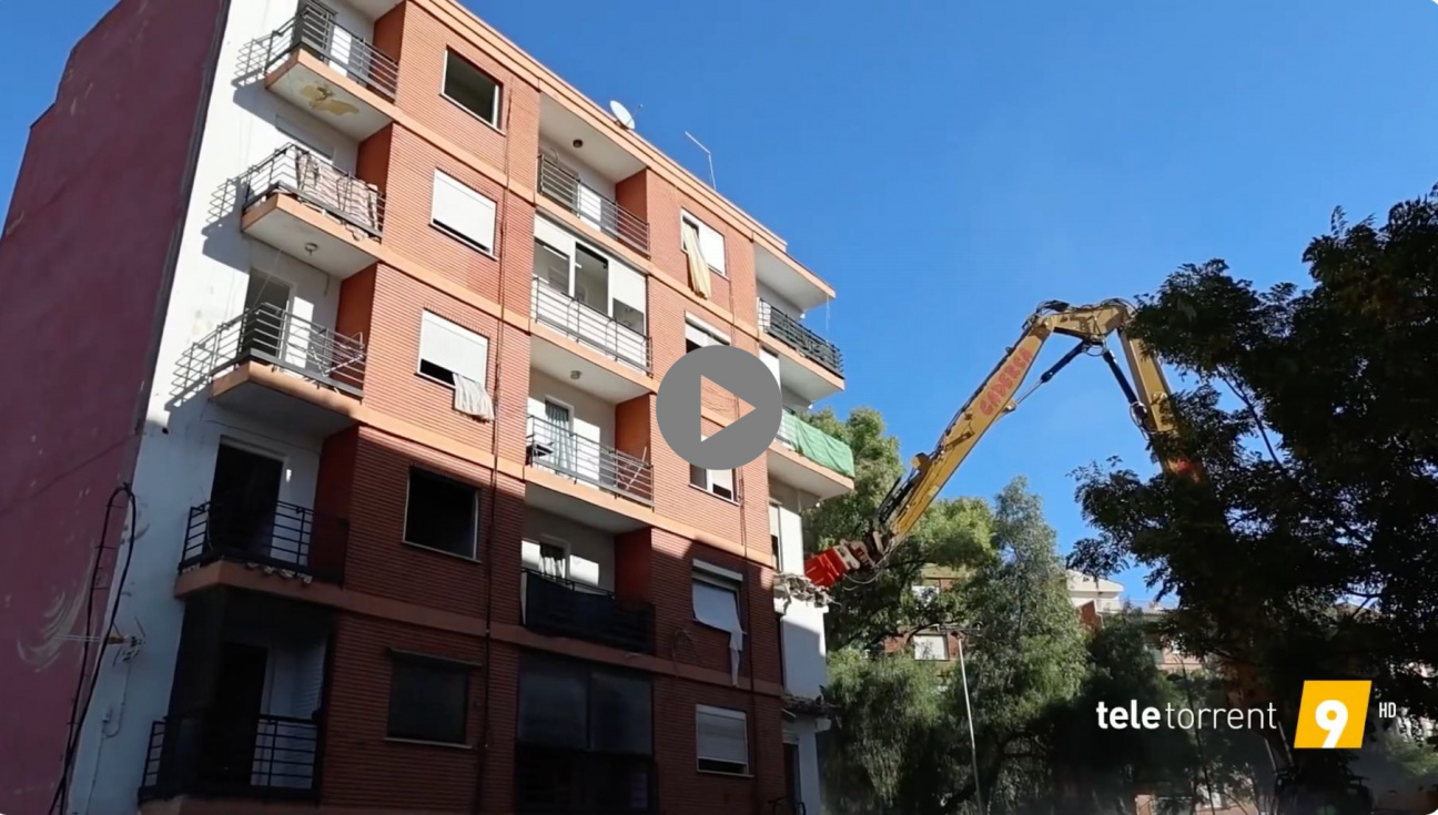 Torrent inicia l’enderrocament de l’edifici de Maestro Fortea